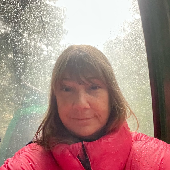 Meet your Posher, Rebecca - Picture 3 of 8